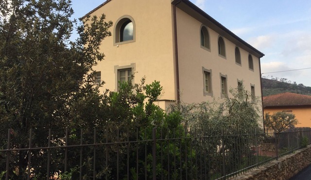 Apartment 'Calci - Dal Monte Al Mare' with Mountain View, Garden and Wi-Fi