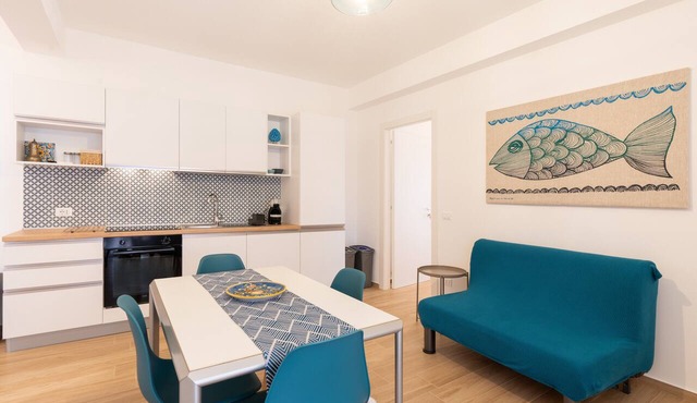 Apartment 'Capitan Trinchetto Risacca' with Balcony and Wi-Fi