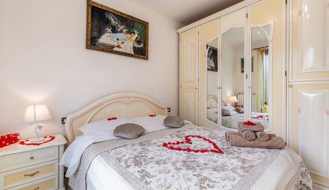 Apartment 'Casa Lilly' with Private Garden, Wi-Fi and Air Conditioning