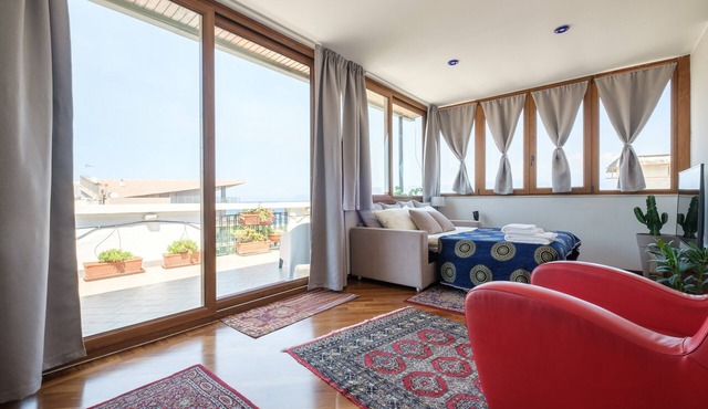 Apartment 'Casa Malù' with Sea View, Garden & Wi-Fi