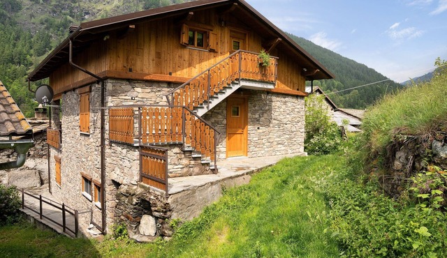 Apartment "Casa Sasia" with Mountain View & Wi-Fi