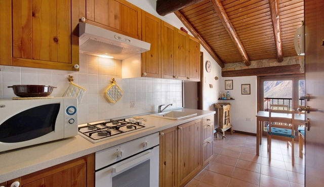 Apartment "Casargo 1" with Mountain View & Balcony