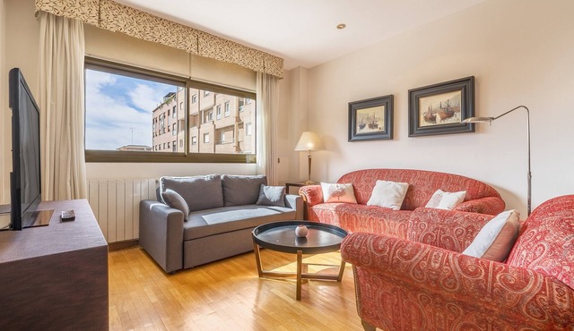 Apartment 'Central, Spacious Parking' with Wi-Fi and Air Conditioning