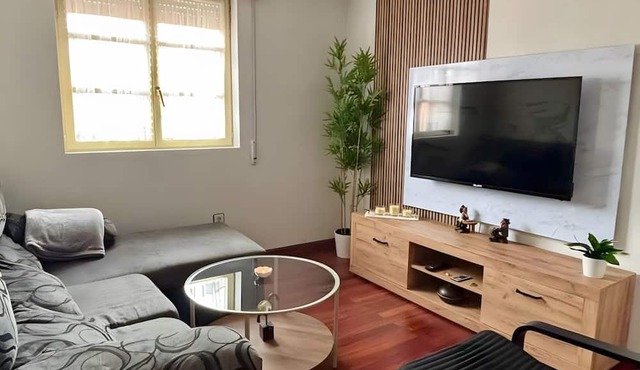 Apartment 'Centro Y Mar En Llanes' with Sea View and Wi-Fi