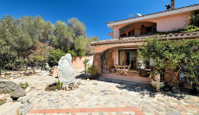 Apartment Colori della Sardegna in Villa Belvedere close to the Beach