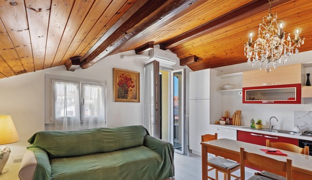 Apartment 'Comodo, Pratico E Tranquillo' with Mountain View, Wi-Fi and Air Conditioning