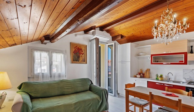 Apartment 'Comodo, Pratico E Tranquillo' with Mountain View, Wi-Fi and Air Conditioning