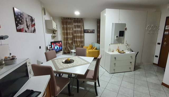 Apartment complete with kitchen in downtown