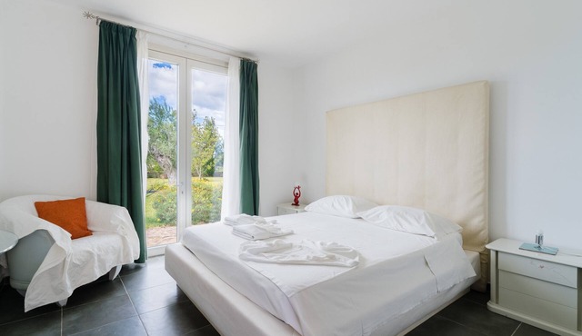Apartment 'Core Resort - Familiare Rossa' with Shared Pool, Wi-Fi and Air Conditioning