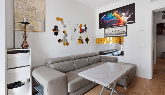 Apartment 'Crescenzago' with Wi-Fi and Air Conditioning