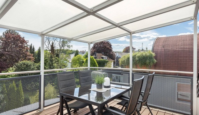 Apartment 'Dachgeschoss' with Balcony and Wi-Fi