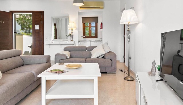 Apartment DD12 - Chloe