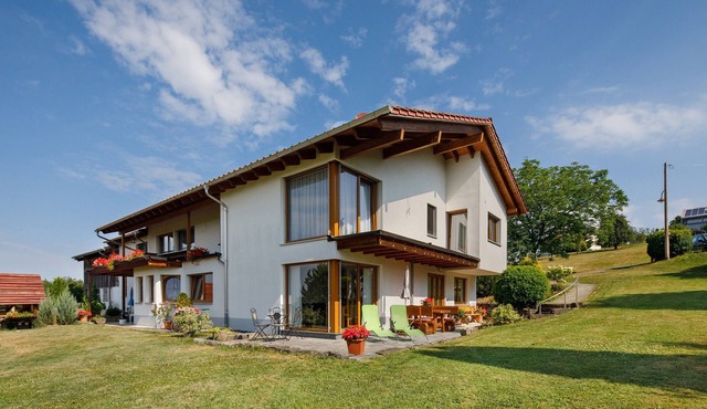 Apartment 'Kiesel' with Private Terrace and Wi-Fi