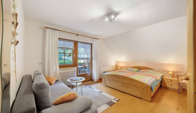 Apartment 'Hirschblick' with Mountain View, Shared Terrace and Wi-Fi