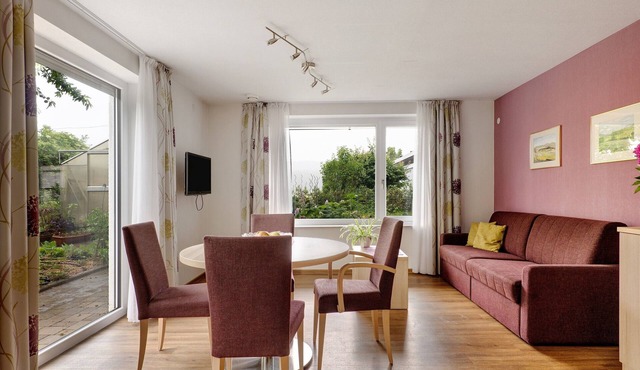 Apartment 'Burgunder' with Private Terrace, Kitchenette and Wi-Fi
