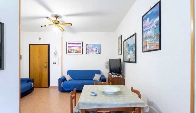 Apartment 'Dimora Giusy' with Private Terrace and Air Conditioning