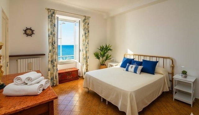 Apartment directly at the beach with Parking| Ap16