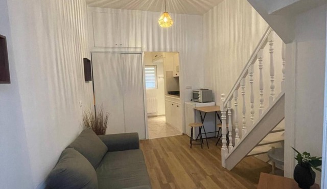 Apartment 'Duplex Charmant Centre Joigny - 1' with Wi-Fi