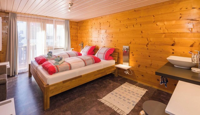 apartment EFEU "mit stil & tradition", (Grächen), 1461 by Interhome