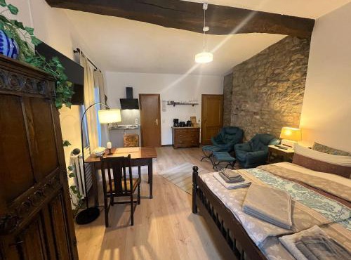 Apartment Eifelsteig im Posthalterhof, anno 1683, mit Sauna