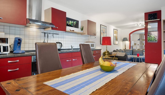 Apartment 'Einzimmer Appartment' with Private Terrace and Wi-Fi