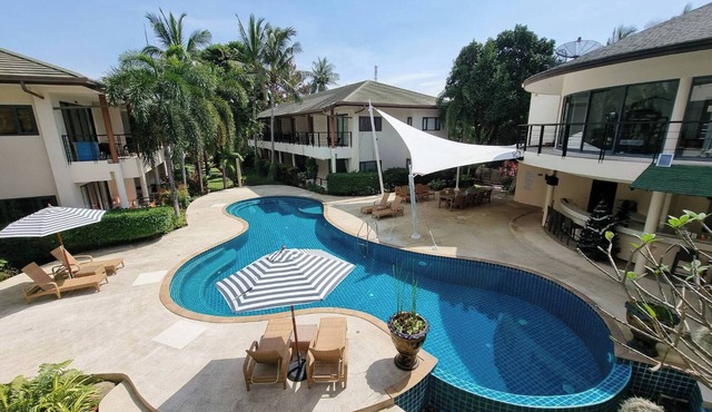 Apartment Eliza Samui in Garden Resort with Shared Pool