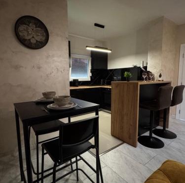 Apartment Ema