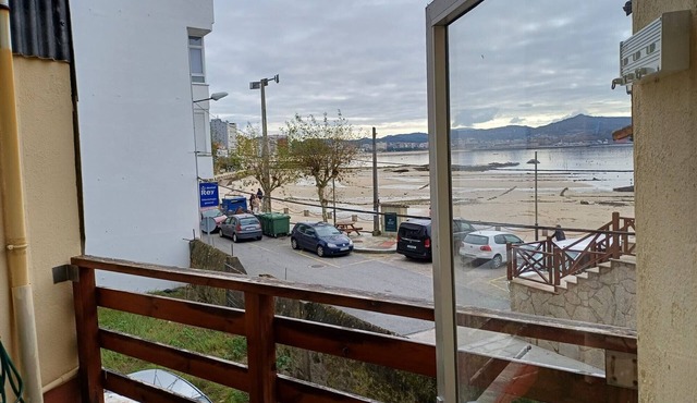 Apartment 'Piso Fon' with Sea Views, Private Terrace and Balcony