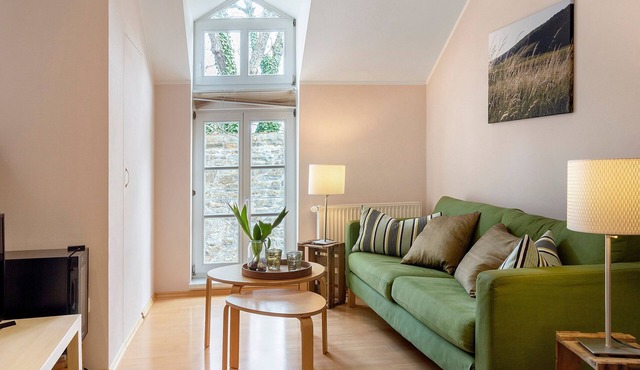 Apartment 'Eulenturm' with Shared Garden, Balcony and Wi-Fi