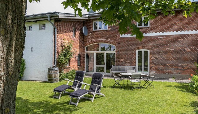 Apartment 'Ferienwohnung Alter Heuboden' with Private Garden and Wi-Fi