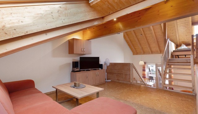 Apartment 'Ferienwohnung Mirabelle' with Shared Garden, Balcony and Wi-Fi