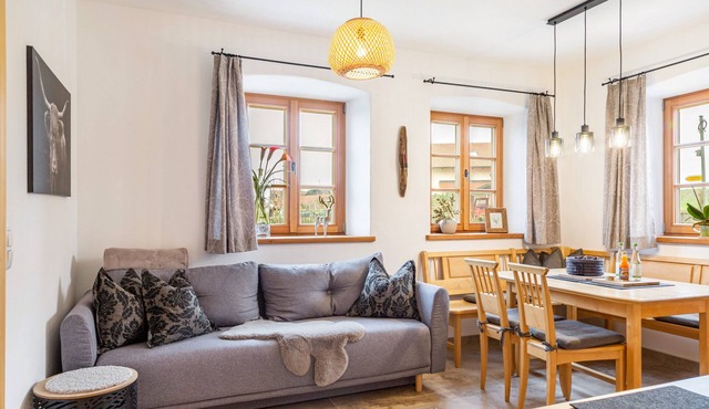 Apartment 'Ferienwohnung Dandlberg' with Mountain View, Private Terrace and Wi-Fi