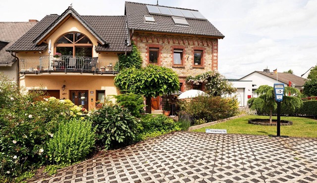 Apartment 'Ferienwohnung Lilly' with Private Terrace and Wi-Fi