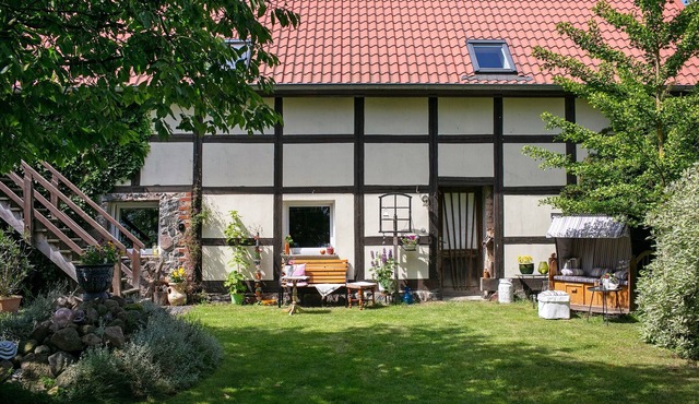 Apartment 'Fewo 2' with Private Terrace, Private Garden and Wi-Fi