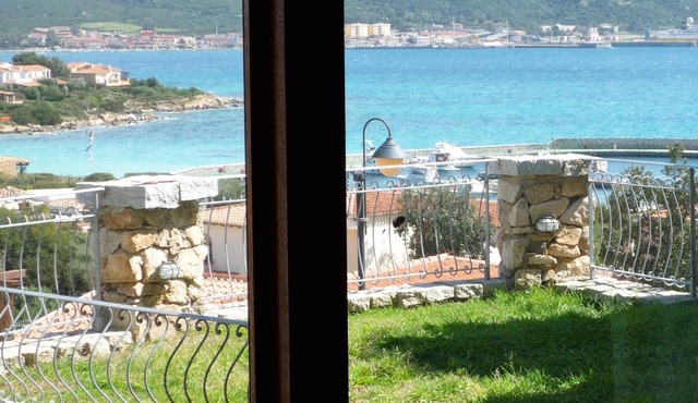 Apartment/flat with garden and wonderful view over the Sea