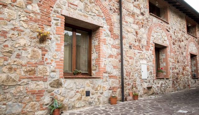 Apartment for 5 With Pool
