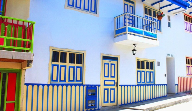 Apartment for 8/Excellent location in Salento