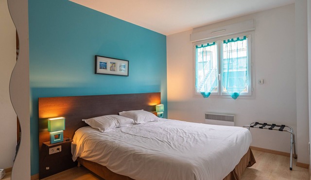 Apartment 'Le Clos Du Champ De L'Amour - Ile D'Aix' with Private Pool, Wi-Fi and AC