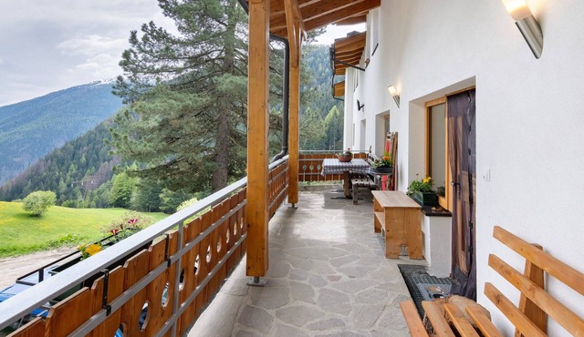 Apartment “Fragges Tscheppa” with Mountain View, Private Terrace and Wi-Fi