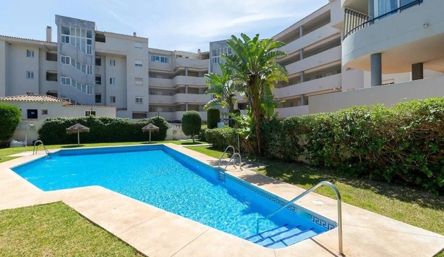 Apartment 'Fuengirola Los Pacos Vistamar' with Sea View, Wi-Fi and Air Conditioning