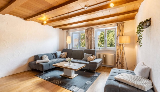 Apartment 'Fürst' with Shared Garden, Balcony and Wi-Fi