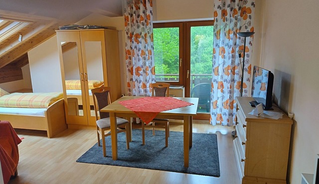 Apartment 'G' with Balcony and Wi-Fi