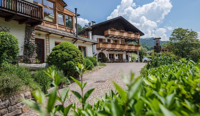 Apartment "Gabrielli Luise" with Mountain View, Wi-Fi, Terrace & Garden