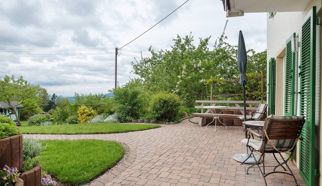 Apartment 'Gartenblick' with Mountain View, Private Terrace and Wi-Fi