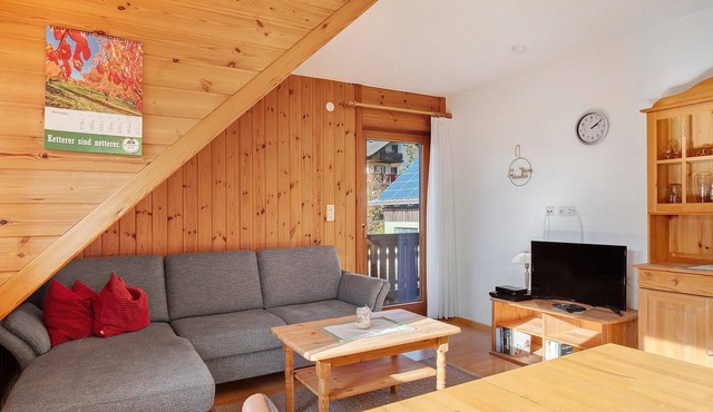 Apartment 'Gartenblick' with Shared Terrace, Shared Garden and Wi-Fi