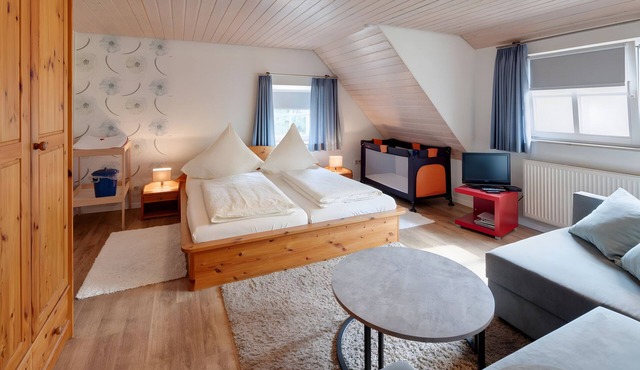 Apartment 'Glockenblume' with Shared Terrace, Shared Garden and Wi-Fi
