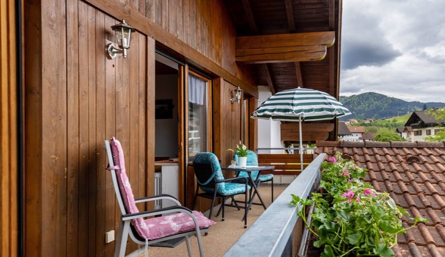 Apartment 'Grünten' with Mountain View, Shared Garden and Wi-Fi