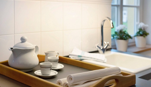 Apartment 'Gut Rattelvitz - Parterre Ost' with Sea View, Private Terrace and Wi-Fi