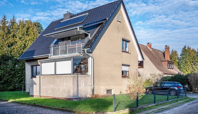Apartment 'Haus Heidorn' with Balcony and Wi-Fi