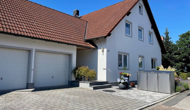 Apartment 'Heilsbronn' with Balcony and Wi-Fi
